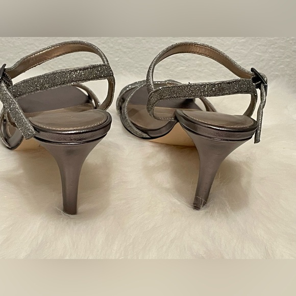 NWT Pelle Moda heel size 8! Pewter glitter! Pristine heel & box! - Picture 3 of 6